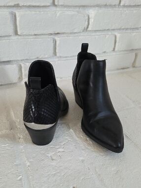 Express Black Pointed Ankle Booties with Textured Back